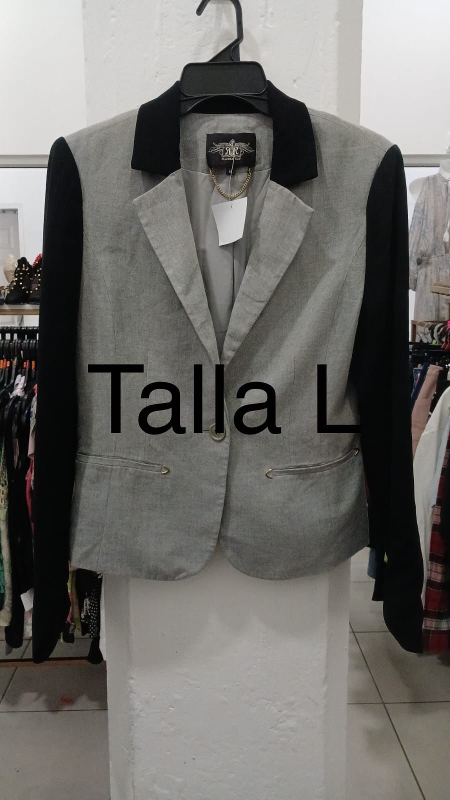 Chaqueta Rachel Roy usado como nuevo