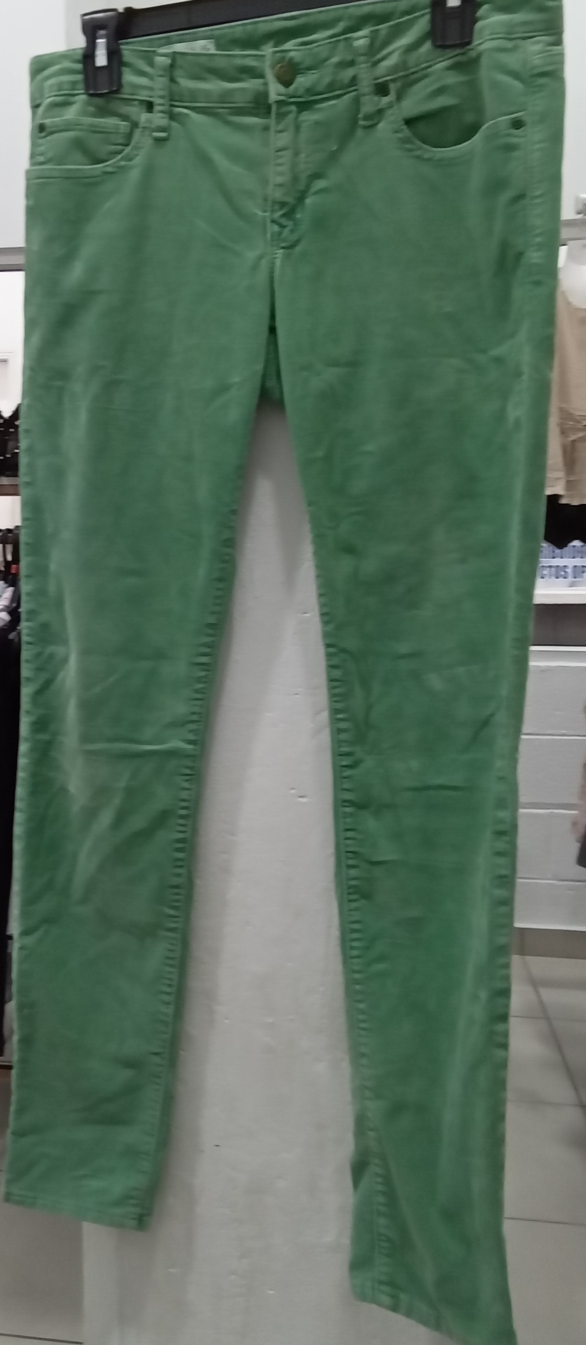 Pantalon corduroy Always Skinny usado en buen estado