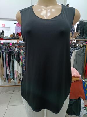 Blusa negra  talla S (nueva)