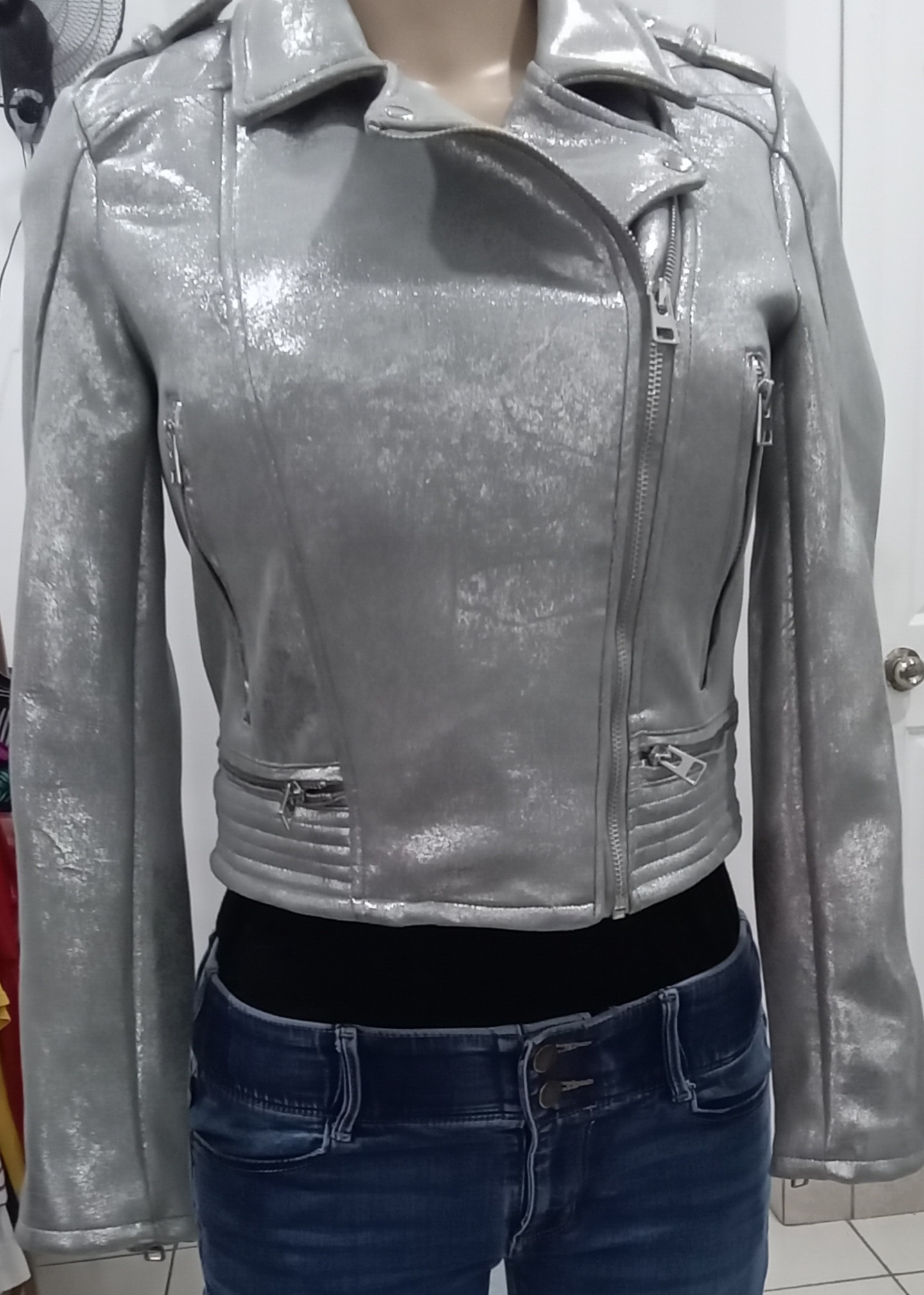 Chaqueta Zara usada como nuevo