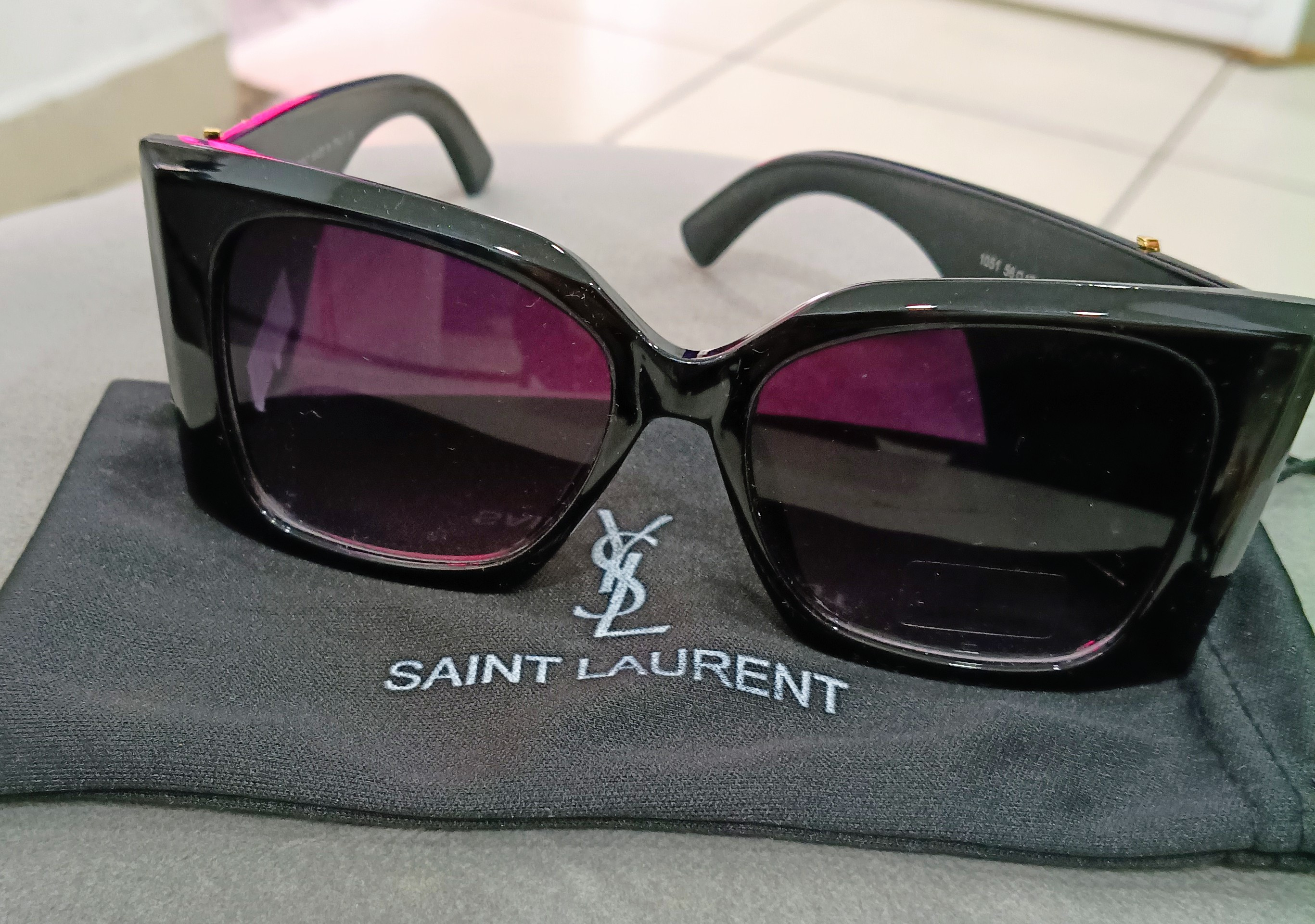 Lentes para Sol  Saint Laurent (Mujer)