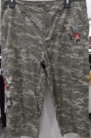 Short largo St Johs usado en buen estado 