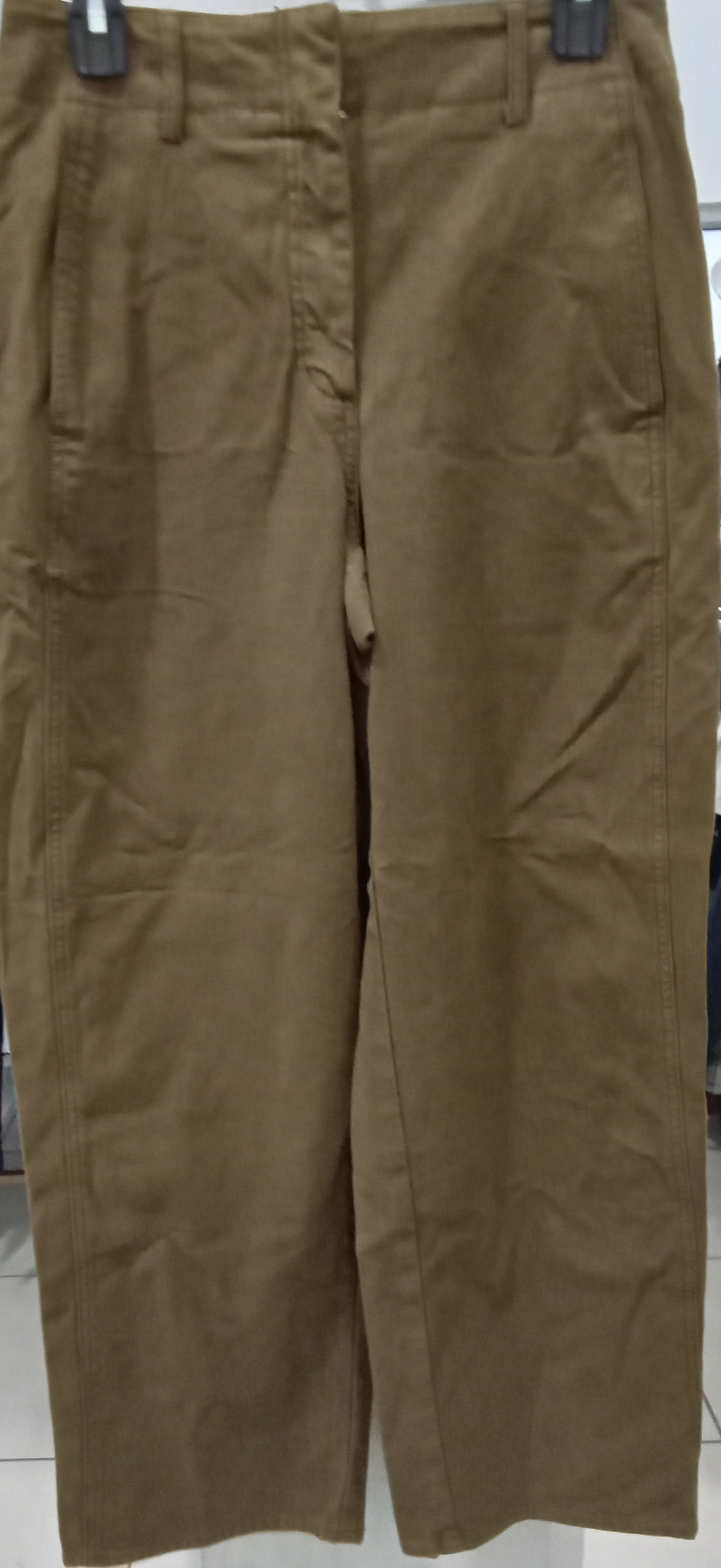 Pantalon Wilfred Free estilo mom’s usado en buen estado 