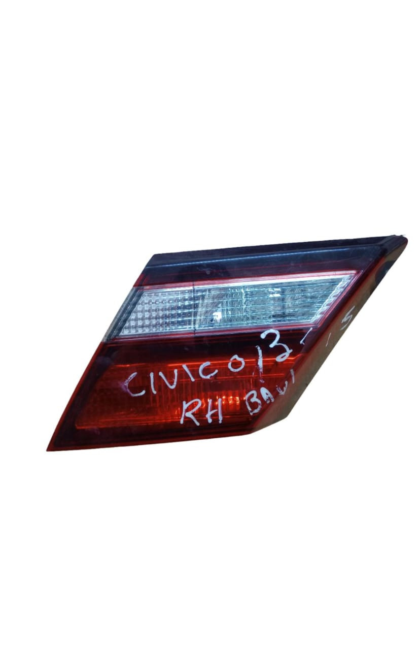 Luz trasera tapa de baúl RH Honda Civic 2013-2015