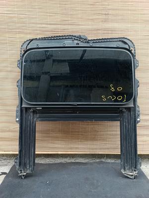 Ford focus 2008-2011 sun roof/quemacoco