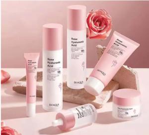 SET TRATAMIENTO FACIAL HIDRATANTE CON ACIDO HIALURONICO DE ROSA