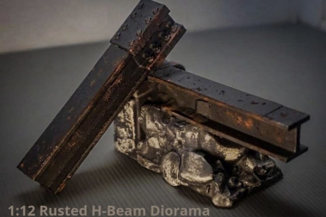Fahrul Headstore C Series Accessories Rusted H-Beam Diorama 1/12 scale (C10)