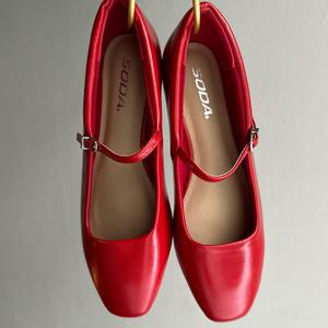 Talla US 7, 8 Ballerinas Flats color rojo