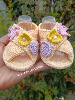 Sandalias  playeras con conchitas