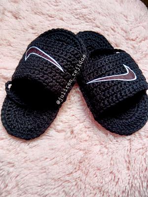 Sandalias Nike negras