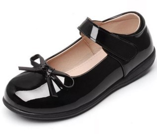 Zapatillas negras de charol con cinta
