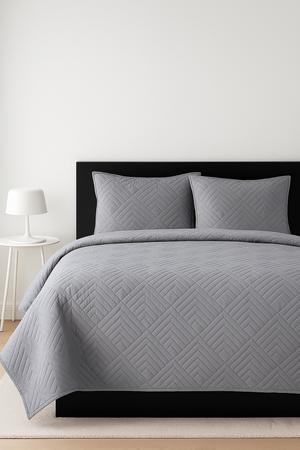 Quilt Gris Edredon Delgado 