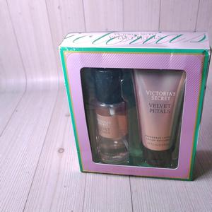 Victoria's Secret Velvet Petals Mini Mist & Lotion 