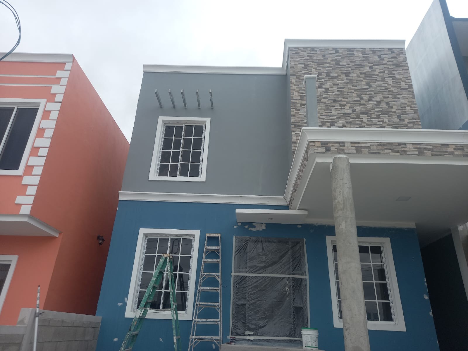 Pintura de casa y reparación 