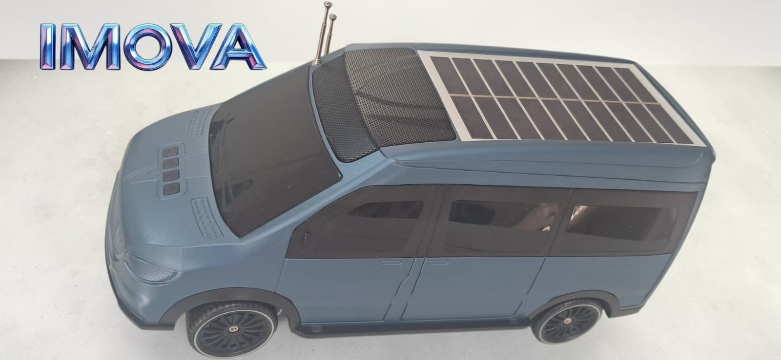 PARLANTE INALAMBRICO TIPO VAN CON CARGA SOLAR