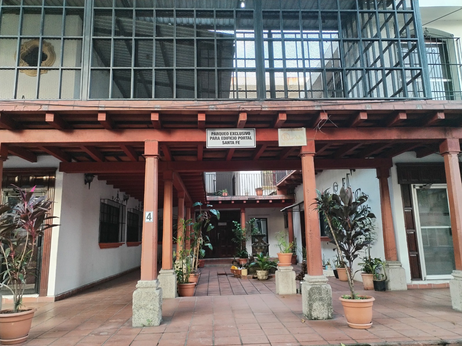 URL: https://media.sube.la/media/25957/25822/08Gj5847UE.jpg