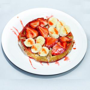 Waffle banano y fresas