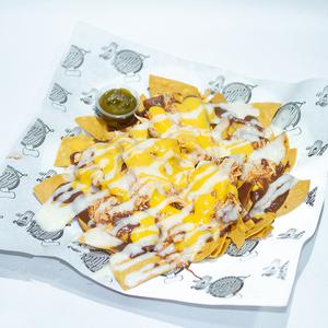Nacho supremo con pollo