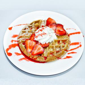 Waffle de fresa con crema