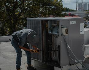 Trabajos en aires acondicionados