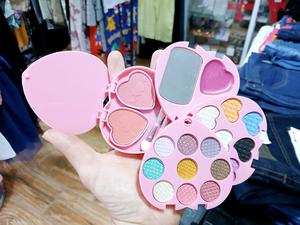 MAQUILLAJE CORAZON