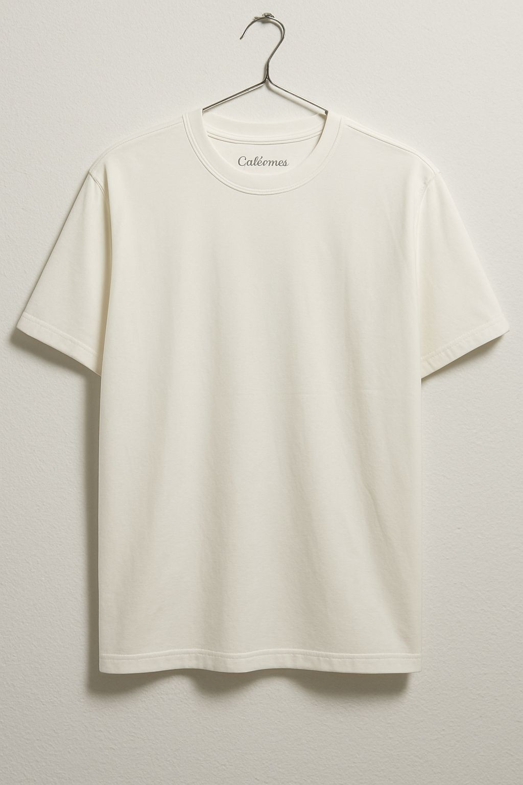 Camiseta con gráficos llamativos