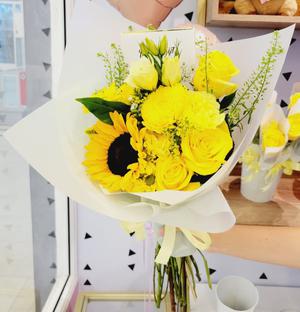 Ramo mix de Flores Amarillas