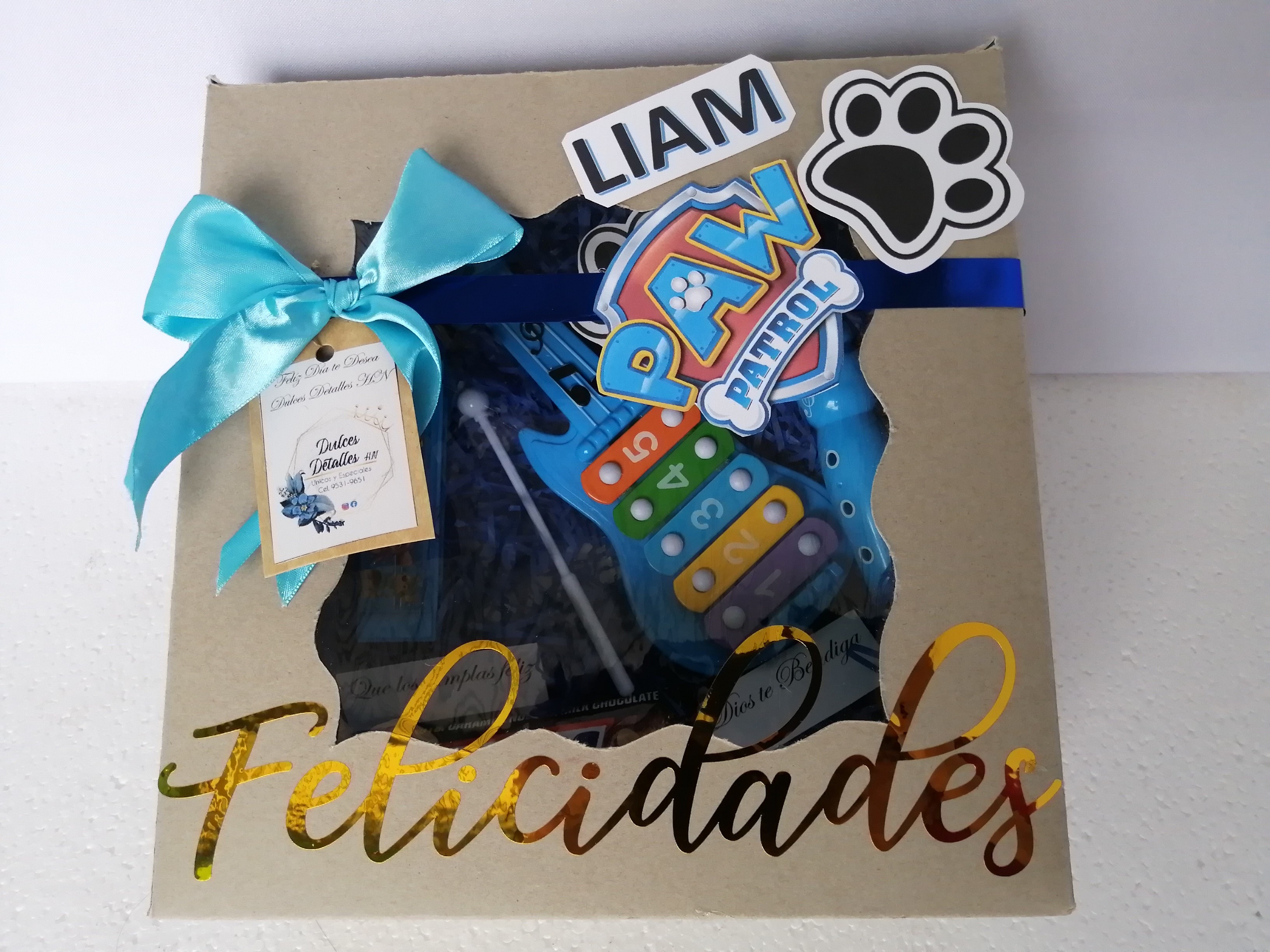 Caja cartón set juguete con sonido