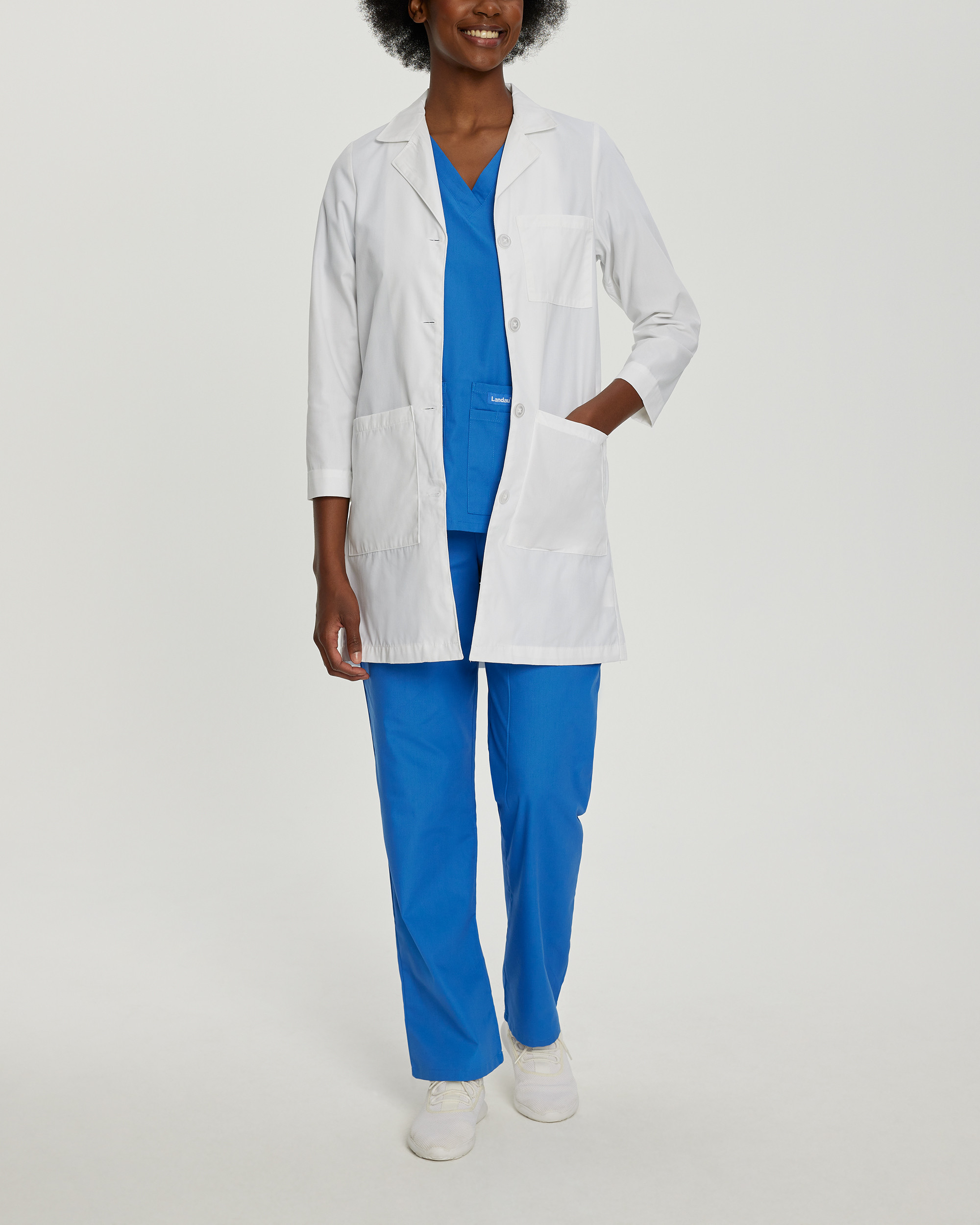 GABACHA LARGA BLANCA PARA MUJER 3155 LANDAU CON 3 BOLSILLOS