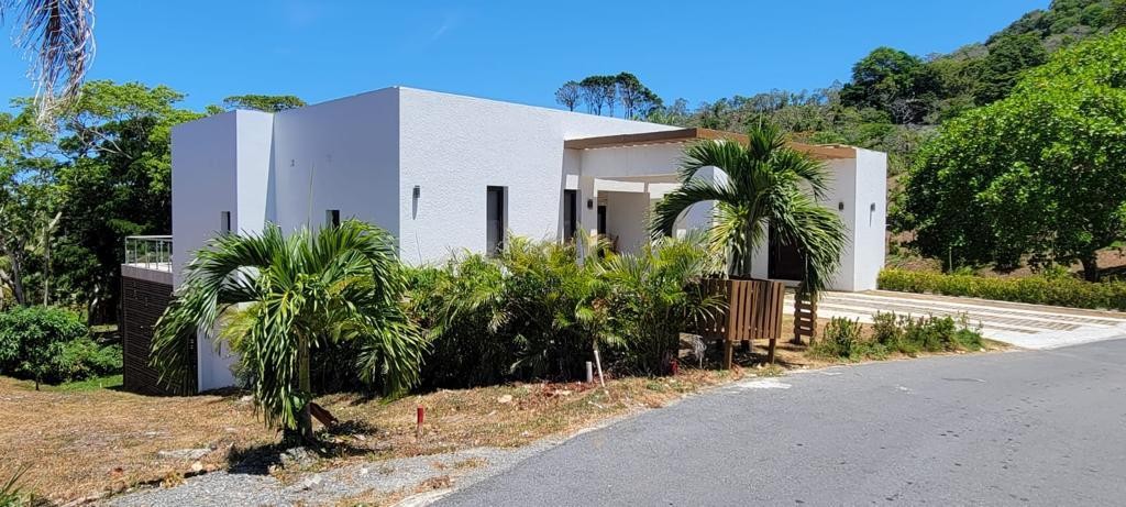 SOLD! OCEAN VIEW HOME WITH POOL IN CORAL VIEWS, FRENCH CAY